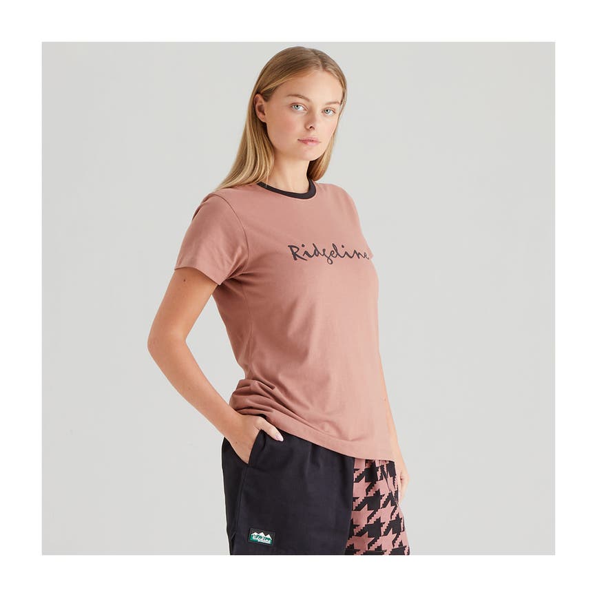 w_signature_tee_dusky_pink_sc-1200px.png