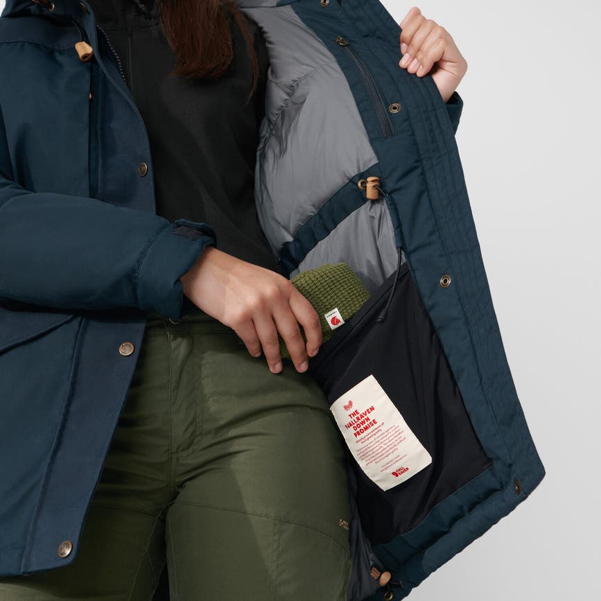singi_down_jacket_w_86374-555_i_detail_fjr.jpg