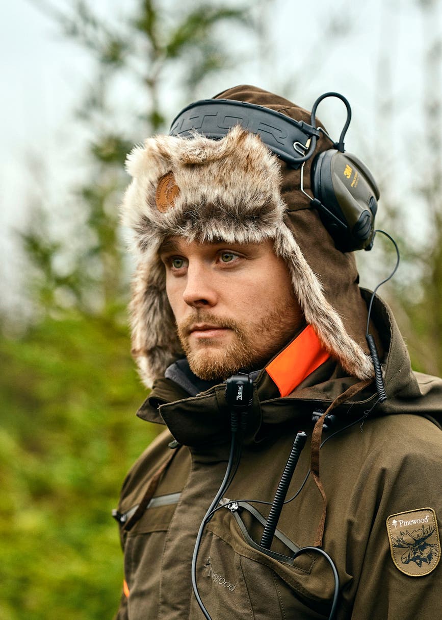 9420-241-20_Pinewood-Murmansk_Suede-Brown_Testvinnare-Svensk-Jakt.jpg