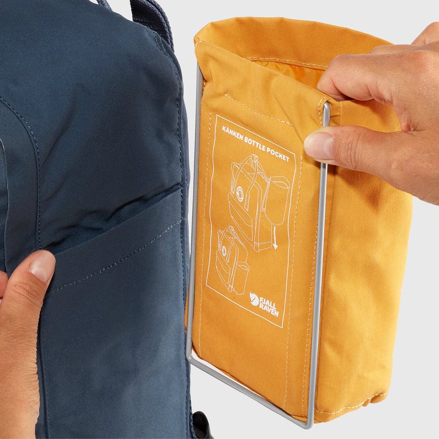kanken_bottle_pocket_23793-160_f_detail_fjr.jpg