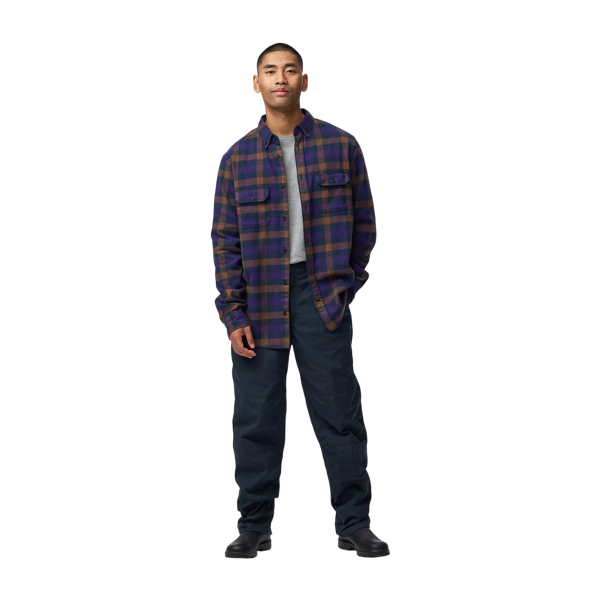 skog_relaxed_shirt_m_12600355-555-425_c_model_2151.png