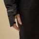 hoja_rain_poncho_13500017-550_h_model_0157.jpg