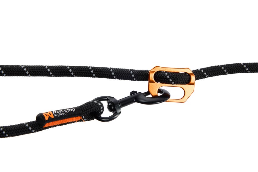 rockadjustableleash_black_1636_02.jpg