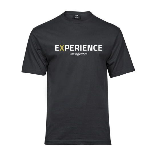 63bbe6004335da022ec048fd-63bebbdad32679299be27248_t-shirt-front-herr.png