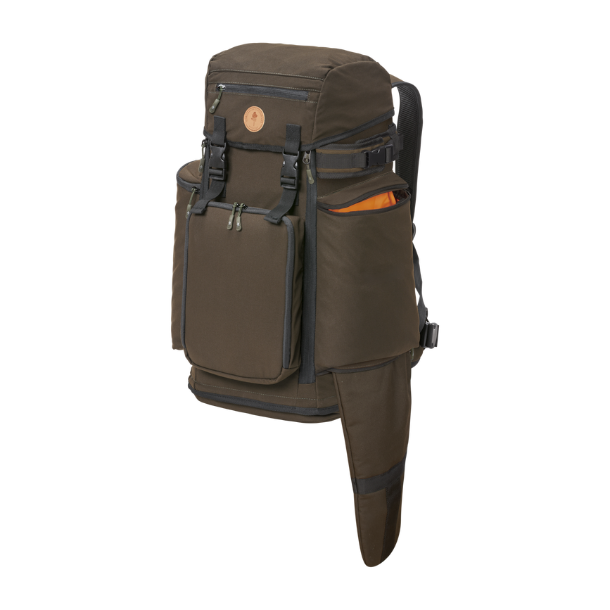 pinewood-gung-pim-images-upload-1910-241-01_pinewood-backpack-wildmark_20_suede-brown.png