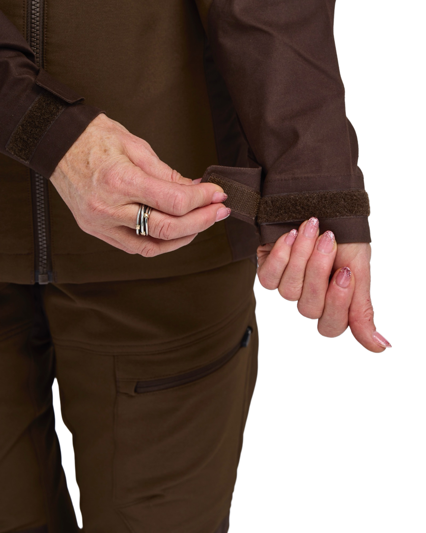 3303-211-20_Pinewood.png