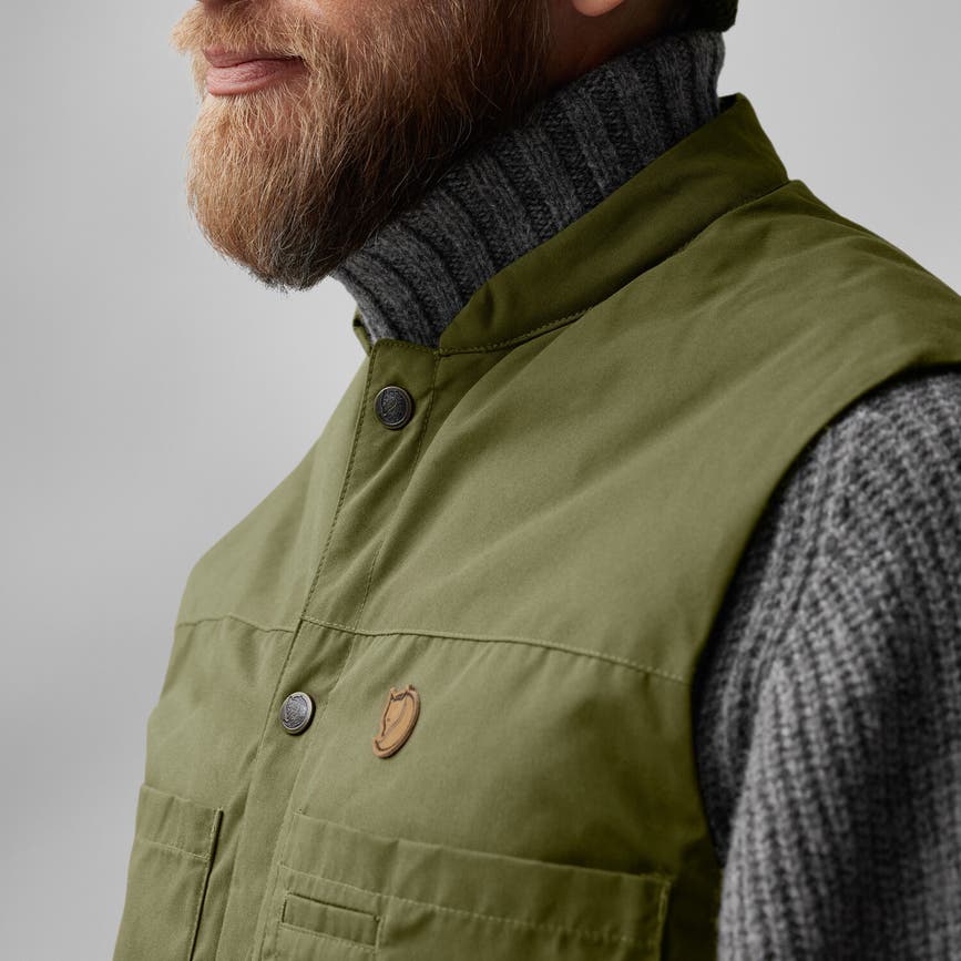 singi_padded_vest_m_86708-625_k_detail_fjr.jpg