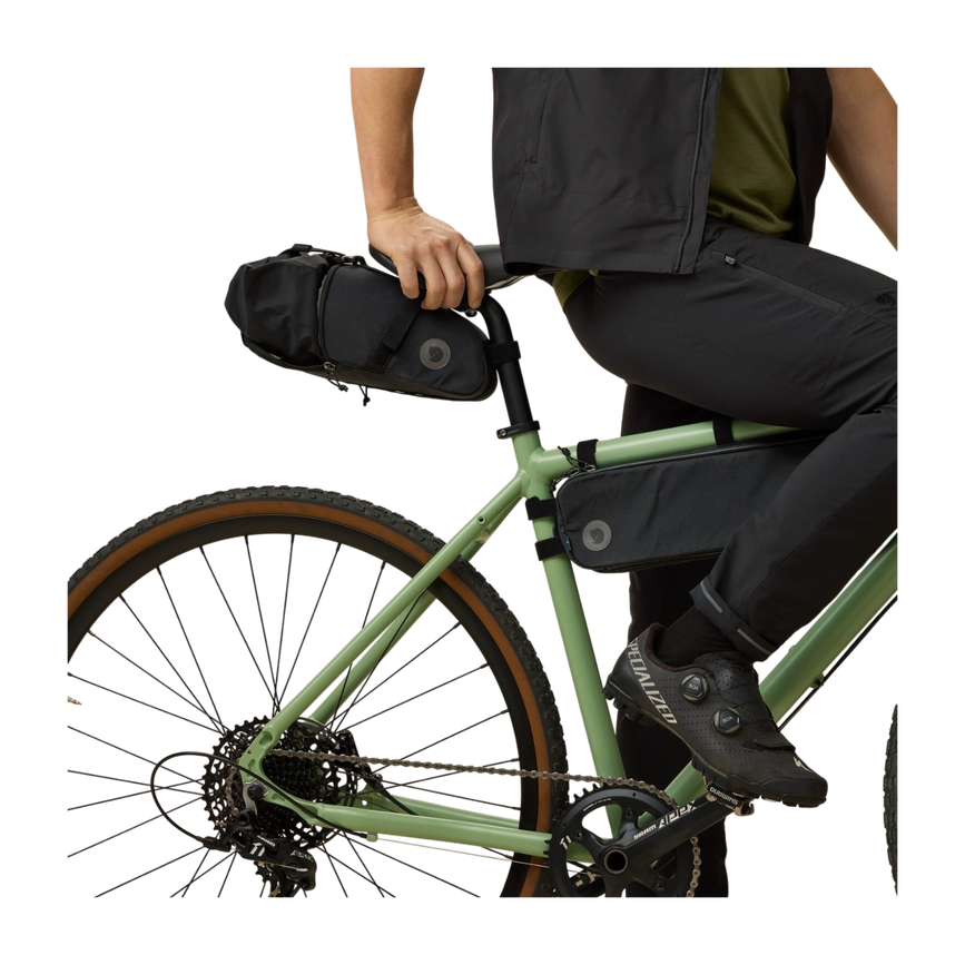 hoja_seat_drybag_16l_23200317-550_g_model_0684.png