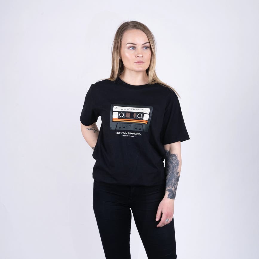 KASETTTSHIRT-BLACK1.webp