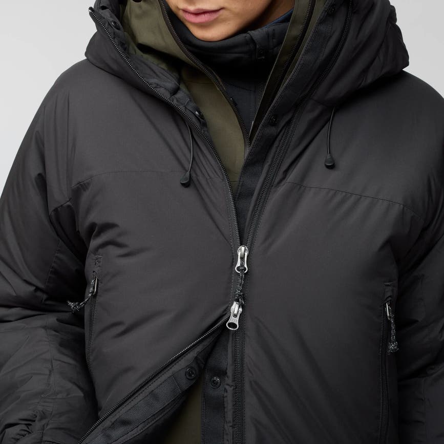 bergtagen_130_insulation_jkt_w_14500159-550-662_k_model1604.jpg
