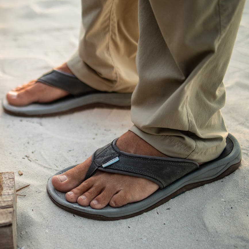 AltRolloverPDP_60006_030_deck_boss_sandal.jpg