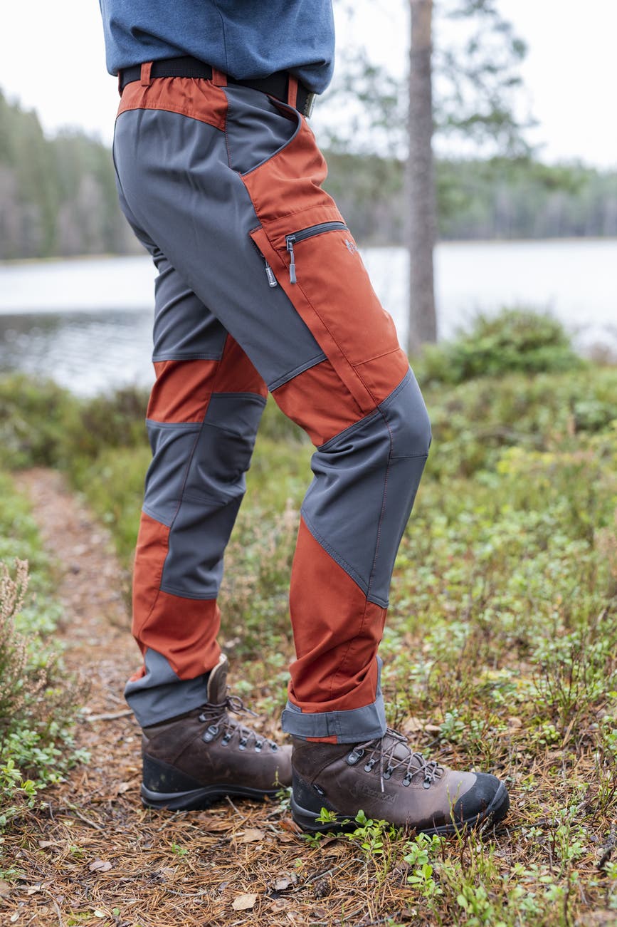 5085-545-04_Pinewood-Trousers-Caribou-TC_Terracotta-Grey.jpg