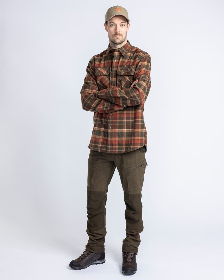 5985-743-61_Pinewood.jpg