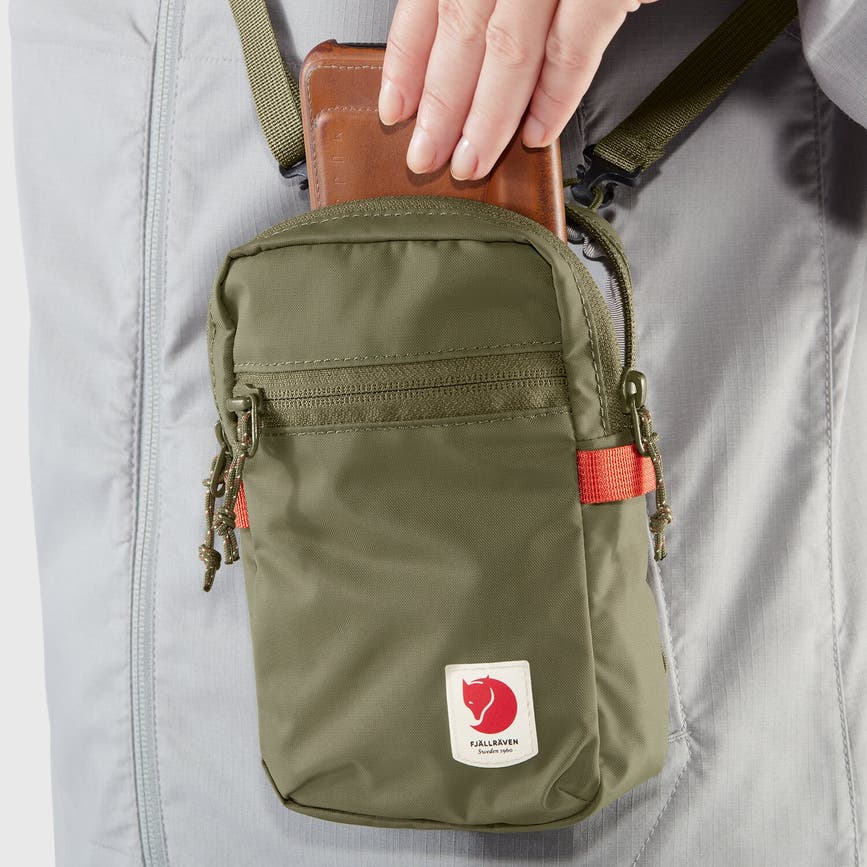 high_coast_pocket_23226-620_h_detail_fjr.jpg