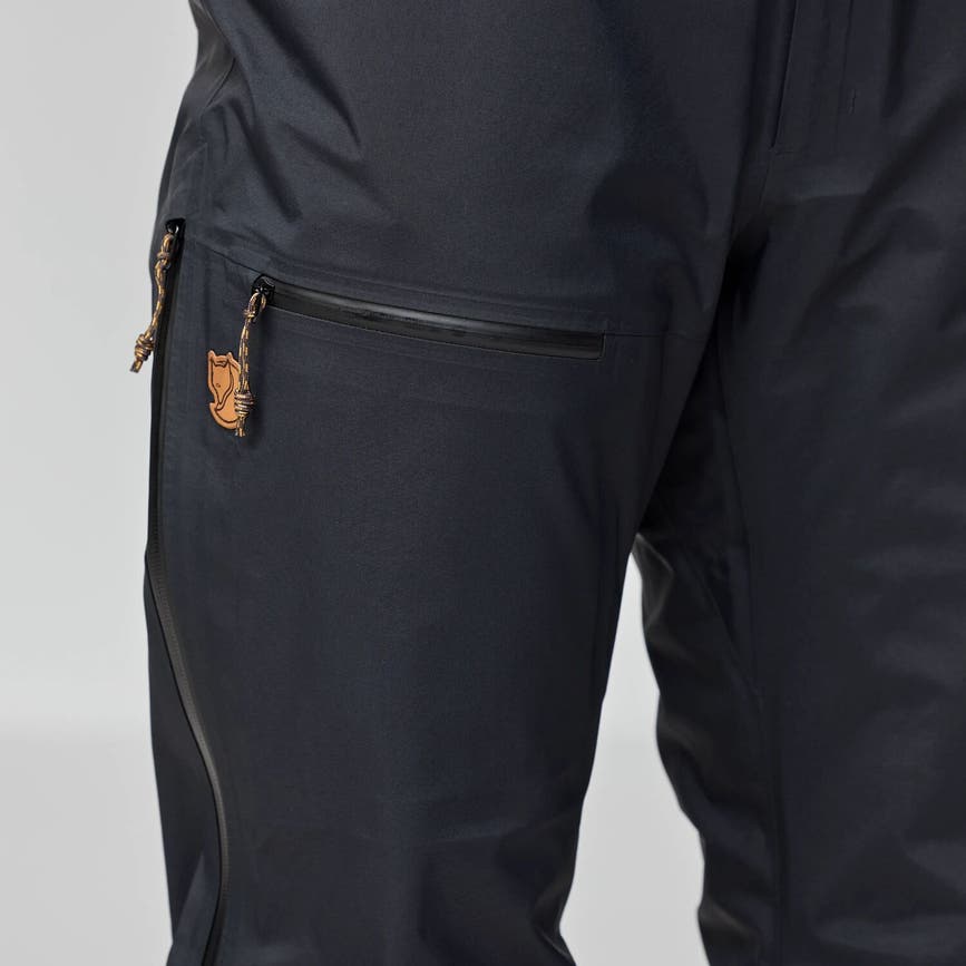 keb_gtx_trousers_w_14200209-550_h_model_0332.jpg