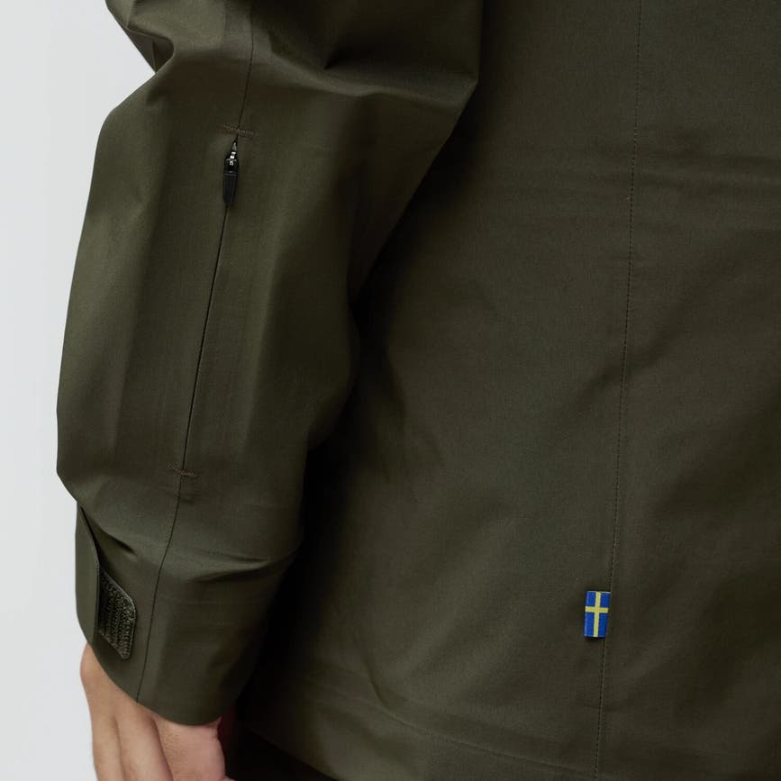 bergtagen_gtx_touring_jacket_m_12500160-662_n_model_1266.jpg