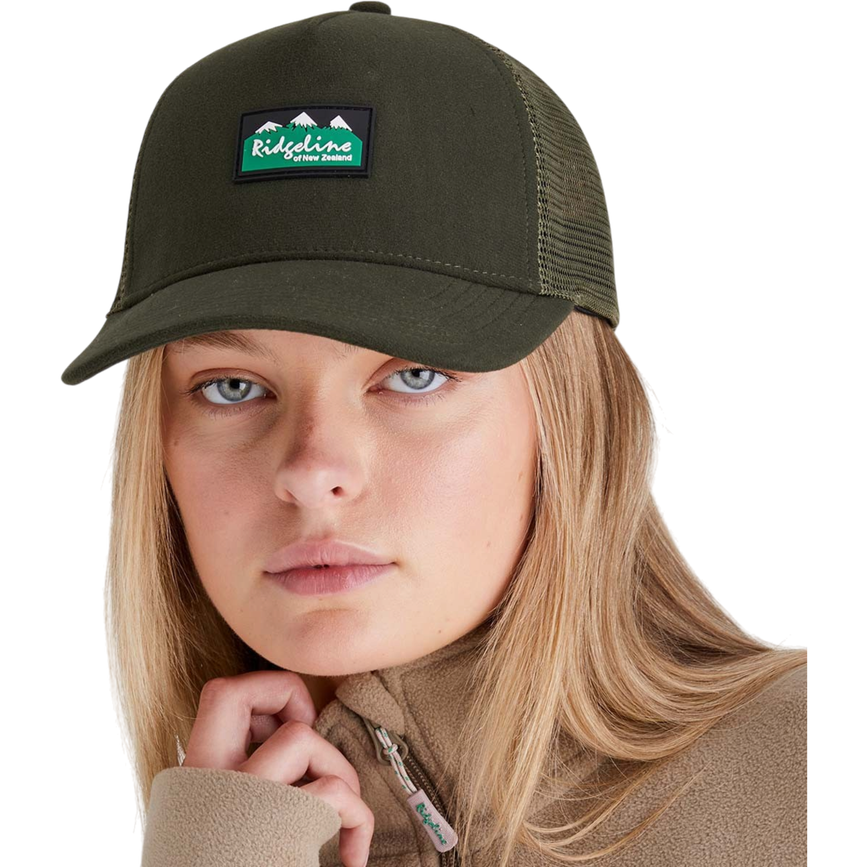 w_monsoon_trucker_cap_deep_forest_3343_1200px.png