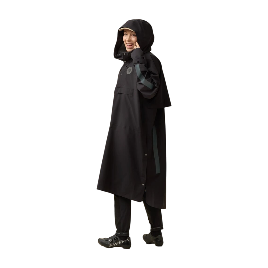 hoja_rain_poncho_13500017-550_g_model_0101.png
