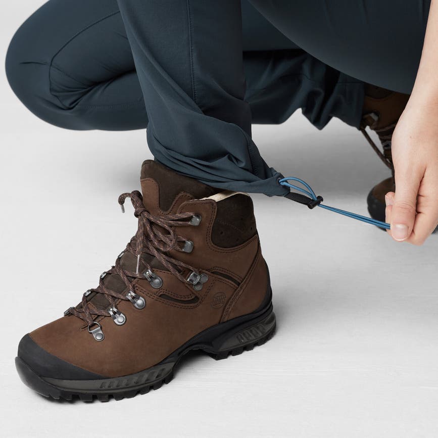 abisko_trail_stretch_trousers_w_87101-555_i_detail_fjr.jpg