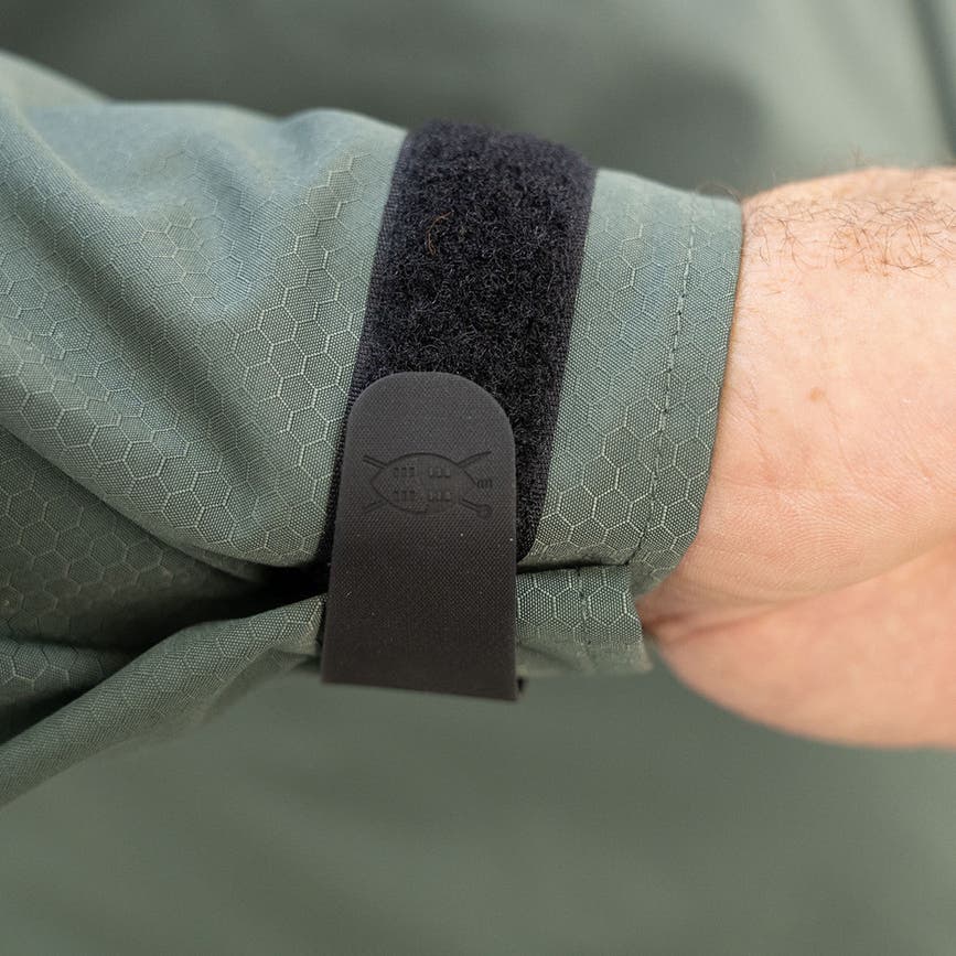 torrentgen2-rawjv_sage_black_cuff_c0e84e44-a548-42f4-9945-aa94cffe8e11.png