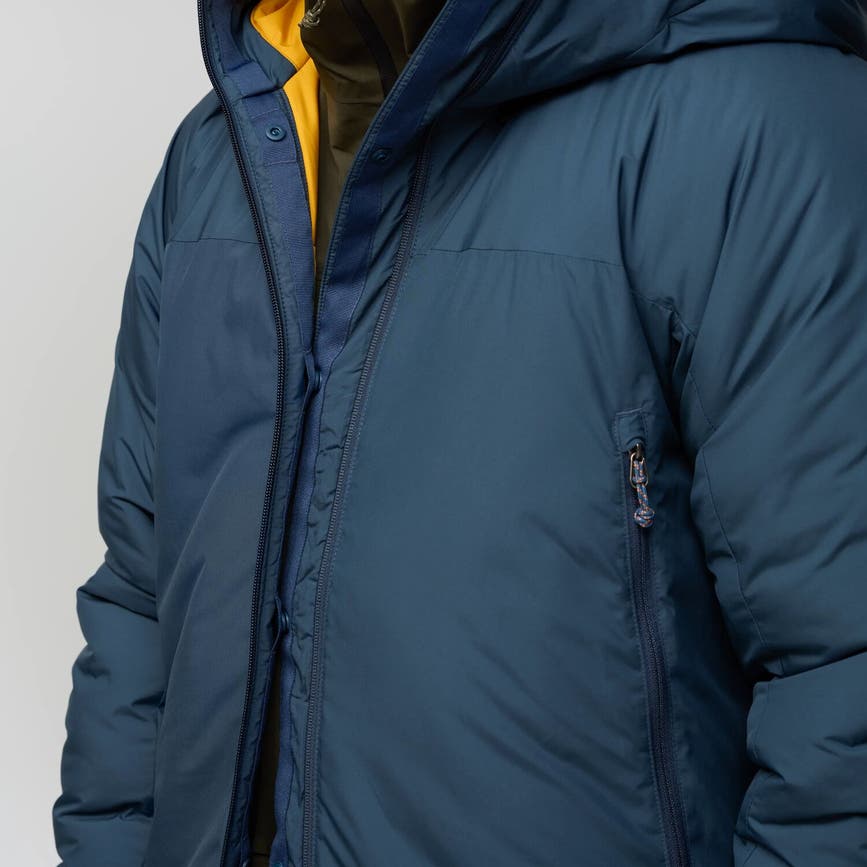 bergtagen_130_insulation_jkt_m_12500166-570-161_i_model1352.jpg