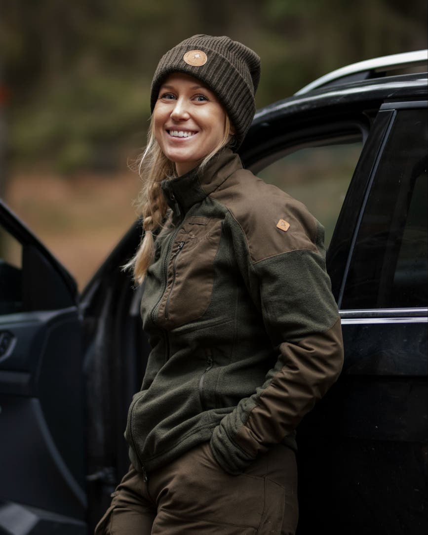 3894-114-40_Pinewood.jpg