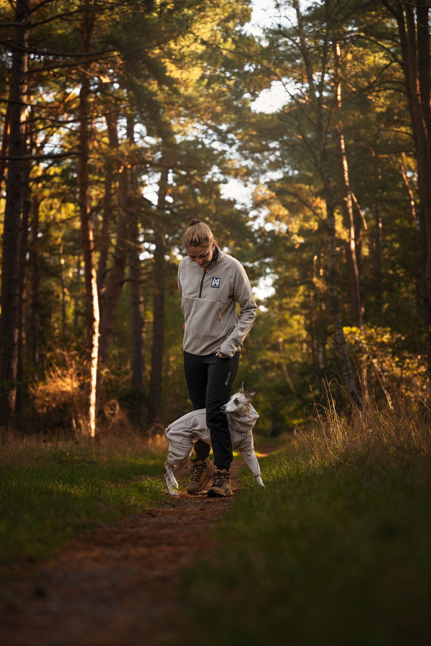 fleece_hz_womens_setting_1.png