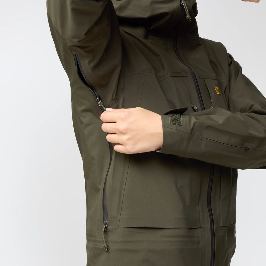 bergtagen_gtx_touring_jacket_w_14500150-662_g_model_1734.jpg