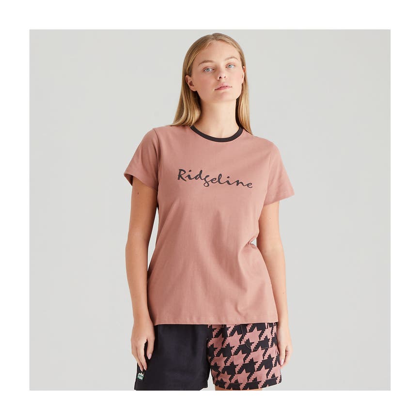 w_signature_tee_dusky_pink_fc-1200px.png