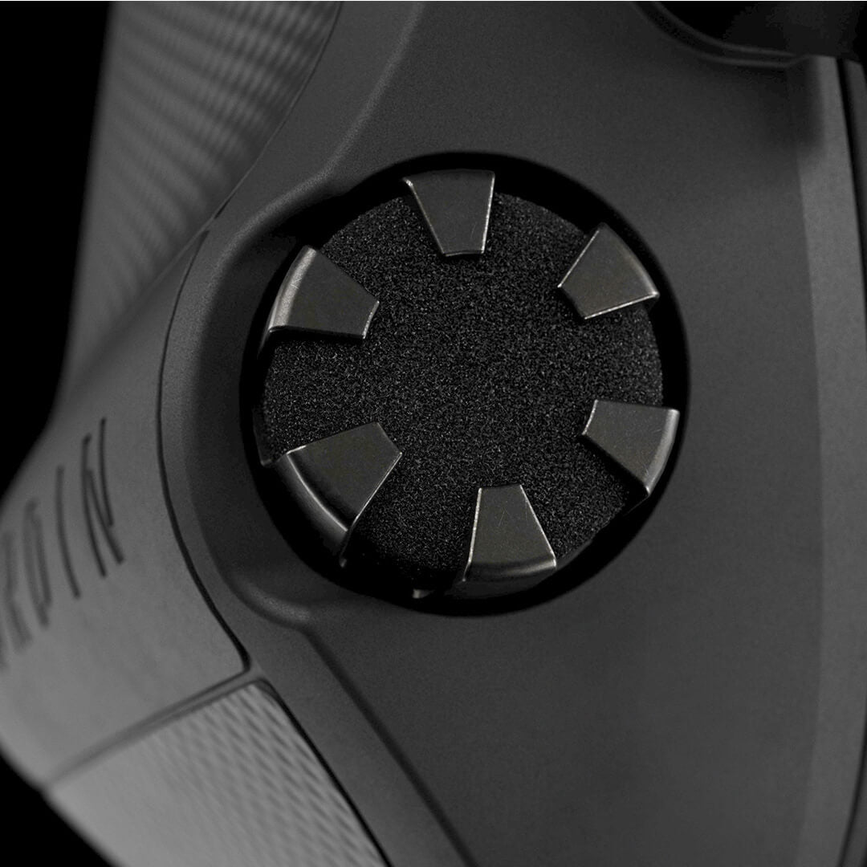 closeupx2_0008_x2_ambientmic_c6474c0a-f0b4-440c-b061-9a2fbb40822e.png