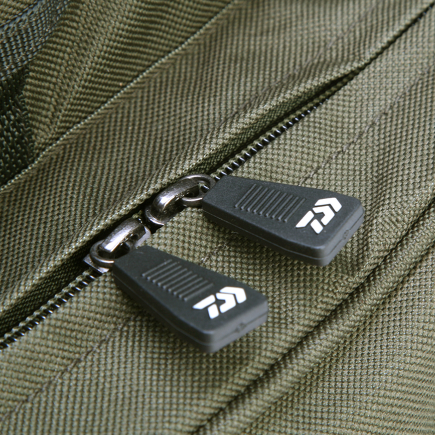 others-001-exbhck1_black_widow_carryall-dwa_blackwidow_carryall_70ltr_bwc70ldet1.png