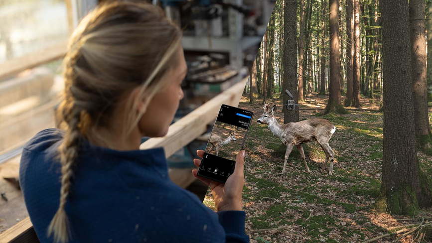 _referenced-content-hunting-trail-cameras-section-secondary-benefits-zeiss-trail-cameras-service-plans-remote-control_jcr_content-renditions-original.image_file.1914.1077.0_0_1914_1079.file-zeiss-trail-cameras-service-plans-remote-control.jpg.png