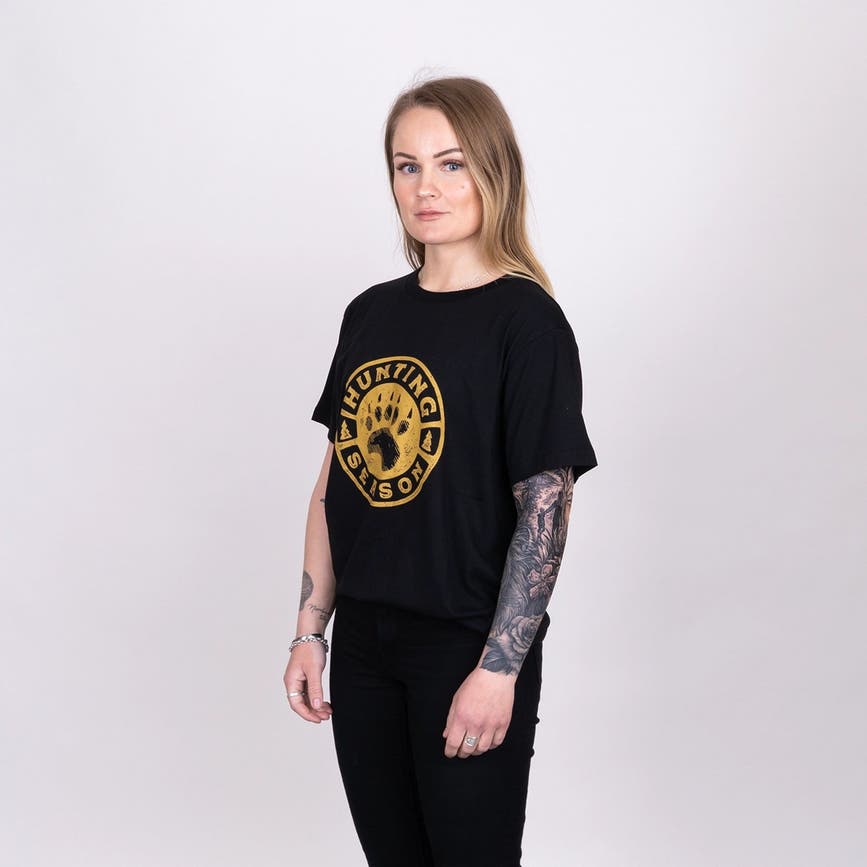 SEASONTSHIRT-BLACK.webp