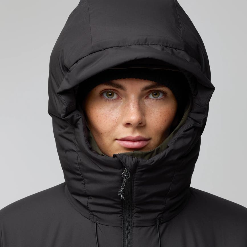 bergtagen_130_insulation_jkt_w_14500159-550-662_h_model1623.jpg