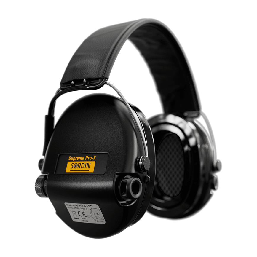 1500px_supreme-led-leather-black-heroright.png