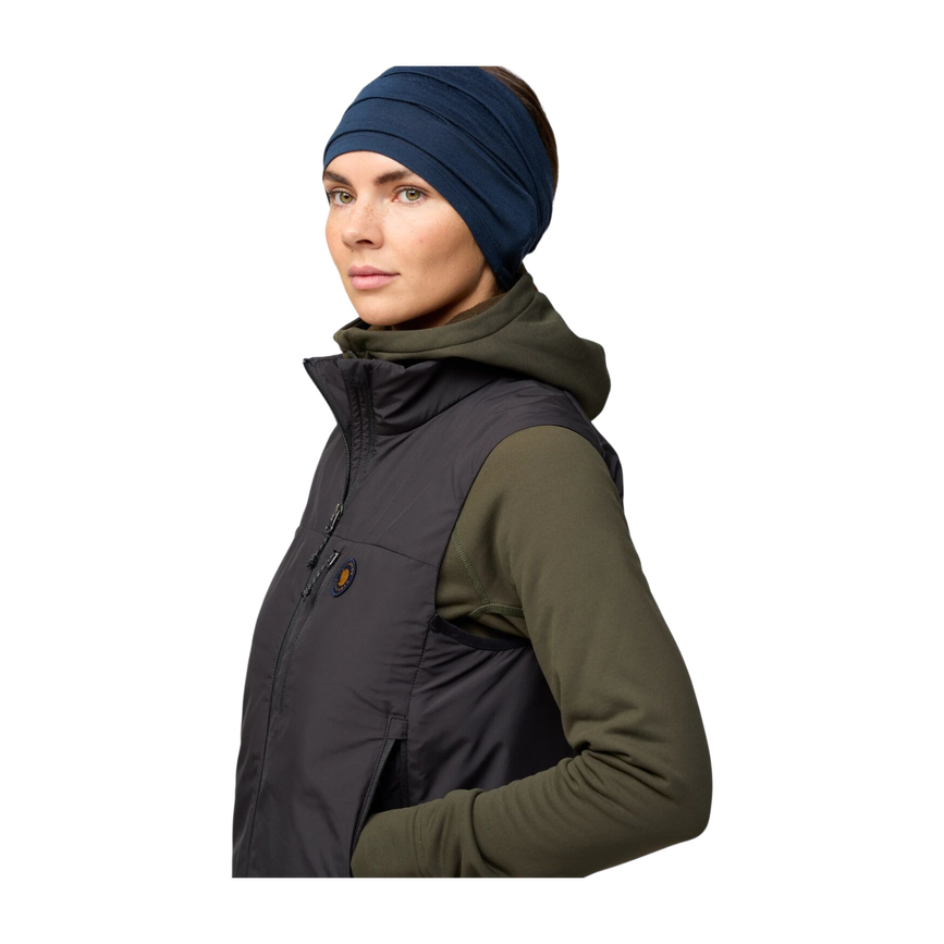 bergtagen_60_insulation_vest_w_14500157-550_h_model_0405.png