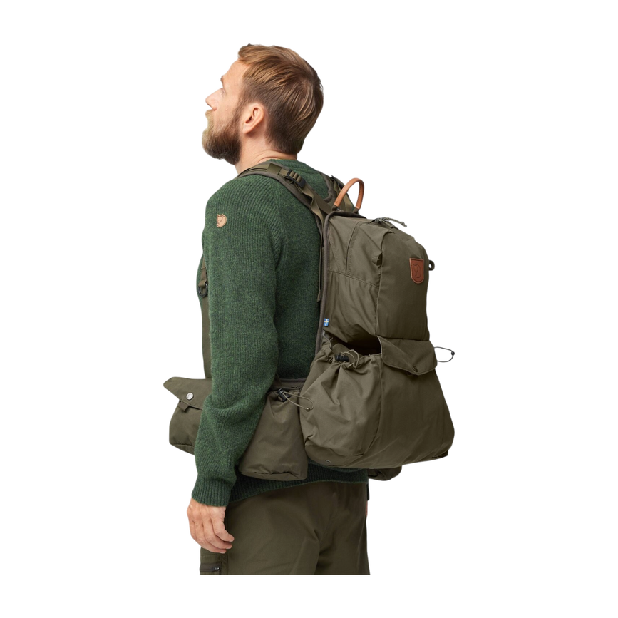 lappland_vest_pack_23200279-633_c_model_fjr.png