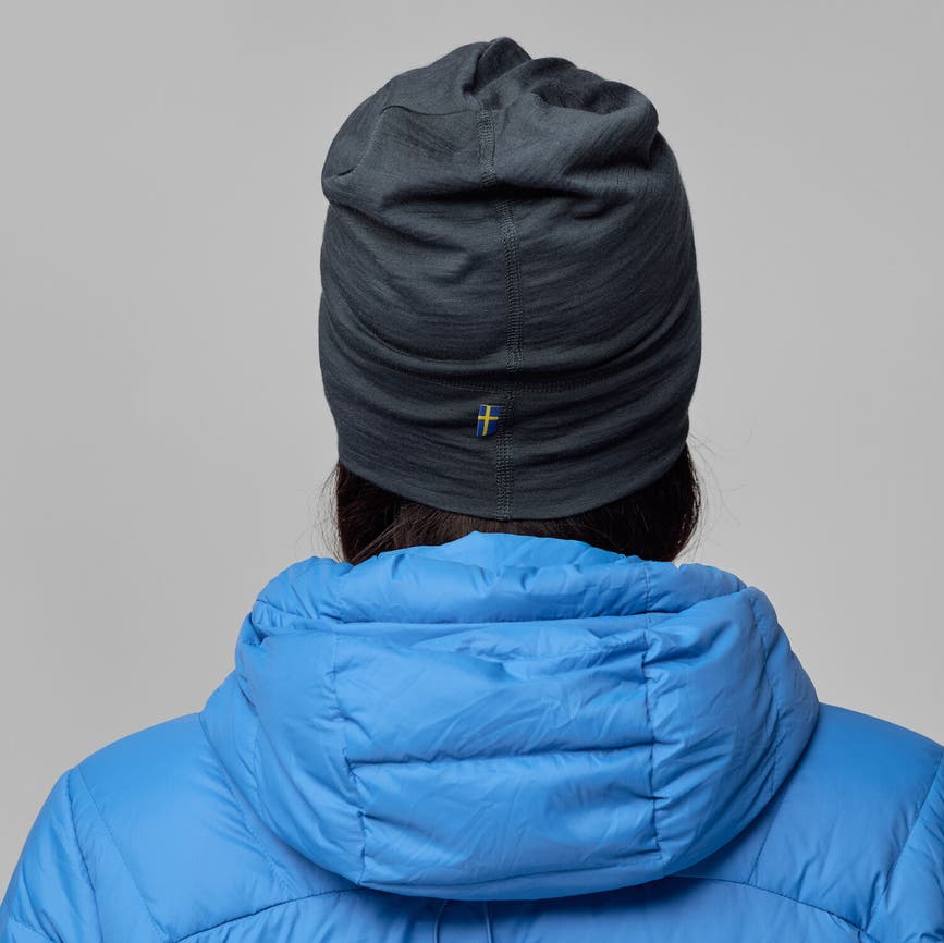abisko_wool_lite_beanie_87080-555_d_model_fjr.jpg