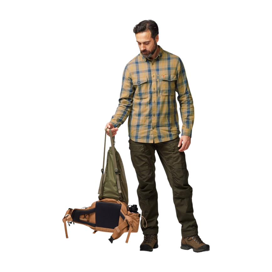 singi_mesh_bag_23100146-620_e_model_fjr.png