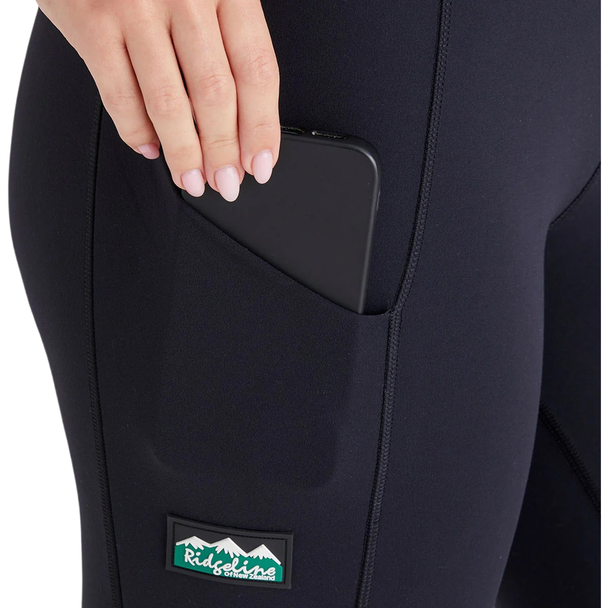 w_infinity_legging_black_015_pocket_1200px.png