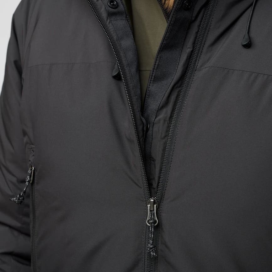bergtagen_130_insulation_jkt_w_14500159-550-662_l_model1597.jpg