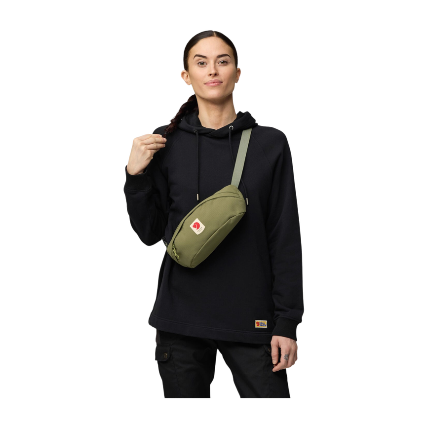 ulvo_hip_pack_medium_23165-620_c_model_fjr.png
