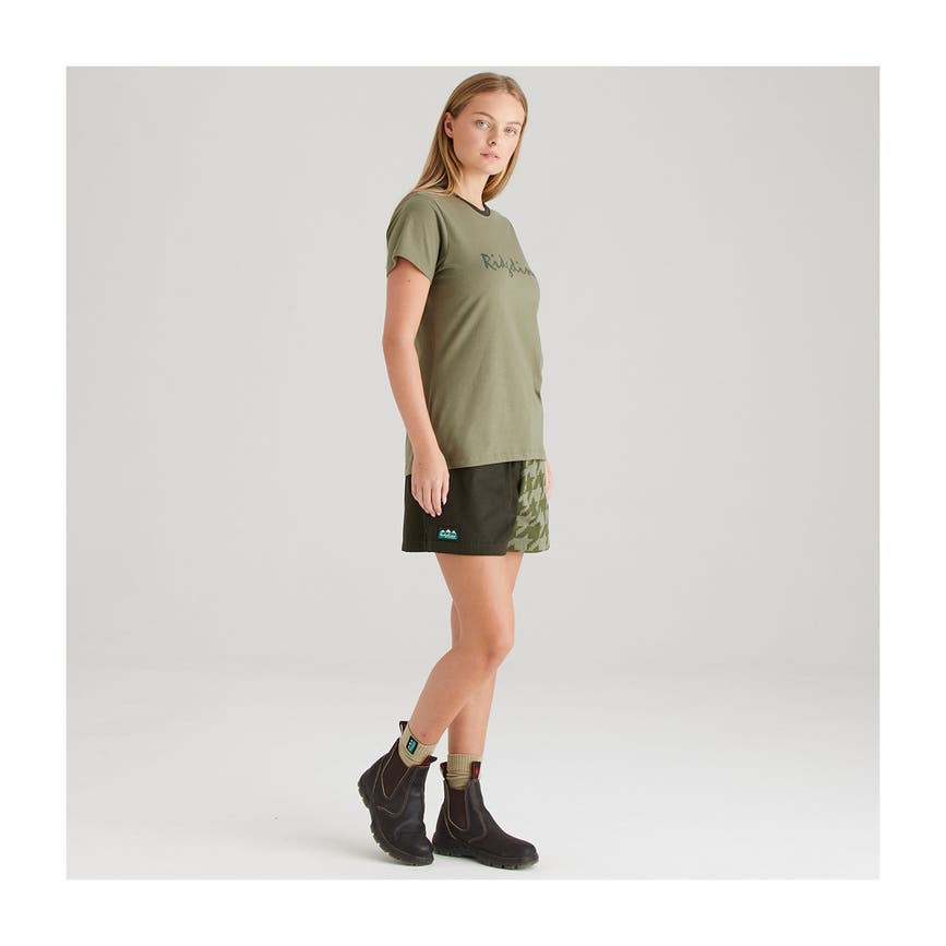 w_signature_tee_khaki_green_sfl-1200px.png