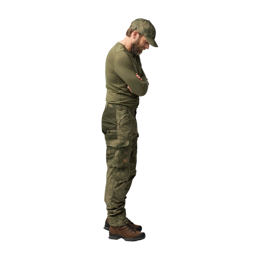 barents_pro_hunting_trousers_m_90222-626-662_e_model_fjr.png