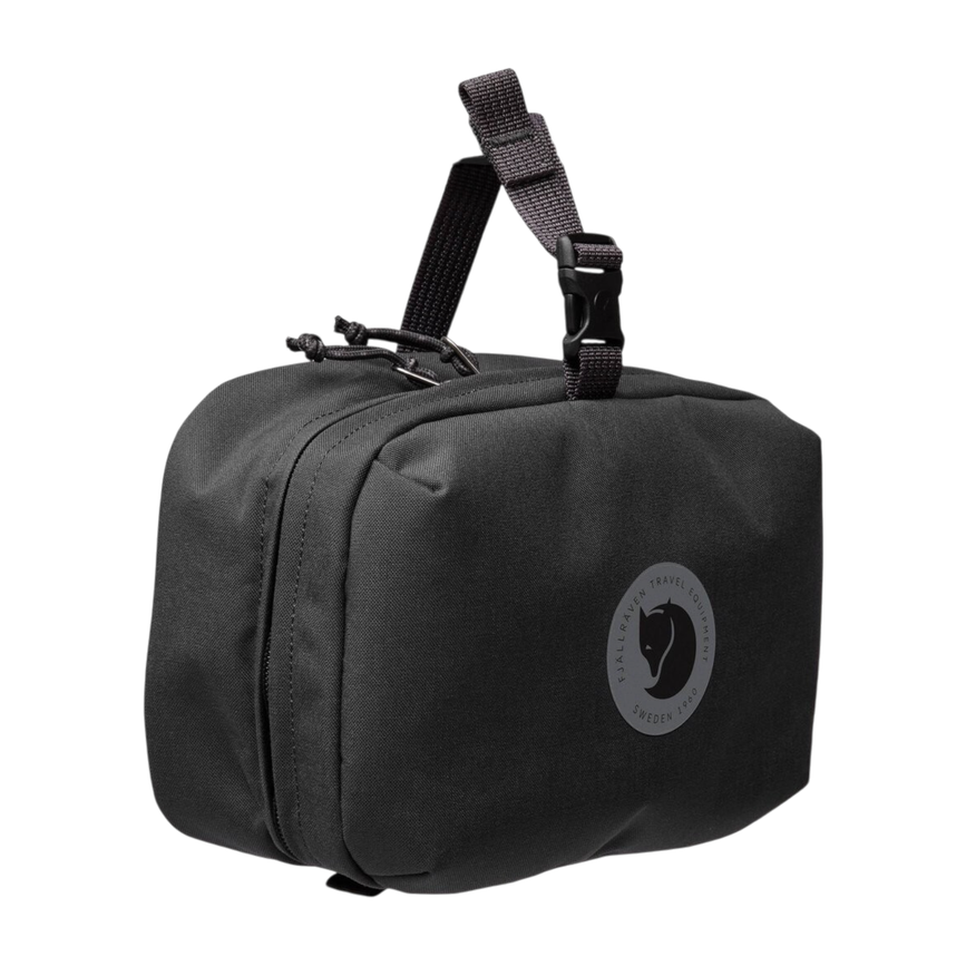 farden_necessity_bag_23100160-037_d_model_fjr.png