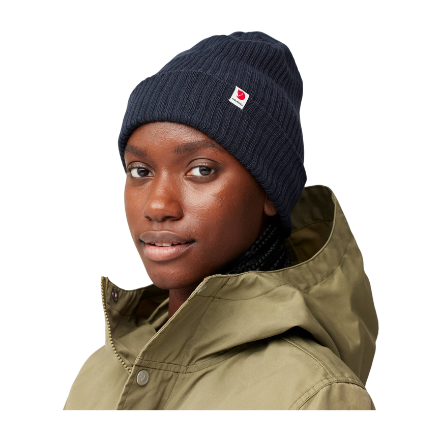 fjallraven_rib_hat_13100184-555_c_model_fjr.png