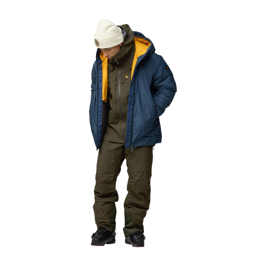 bergtagen_130_insulation_jkt_m_12500166-570-161_g_model_1334.png