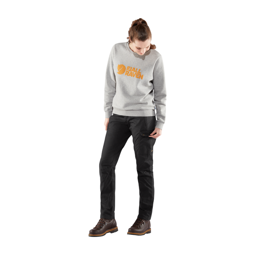 stina_trousers_w_84775-550_c_model_fjr.png