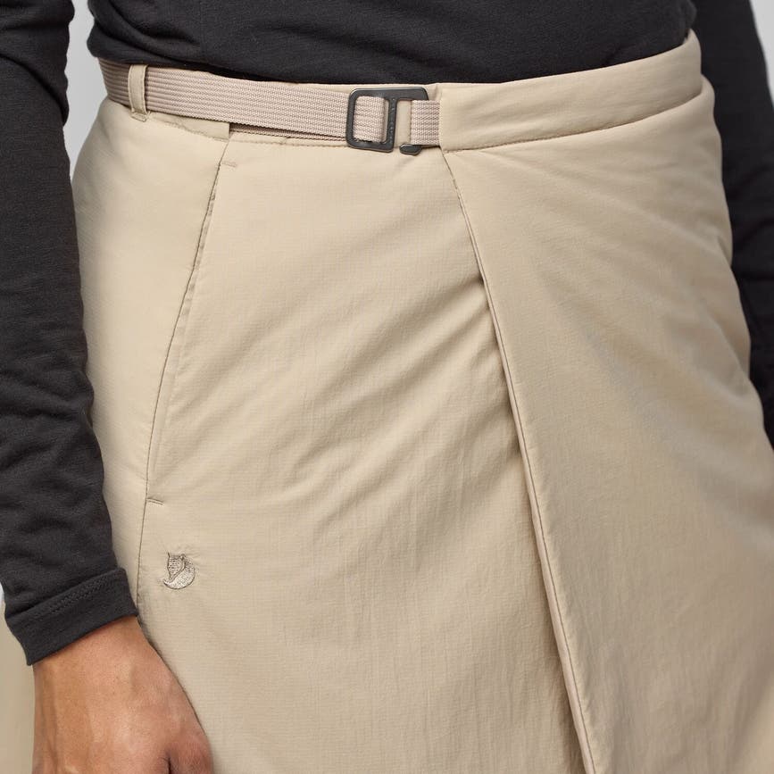 hc_insulated_skirt_w_14200210-118_g_model_2442.jpg