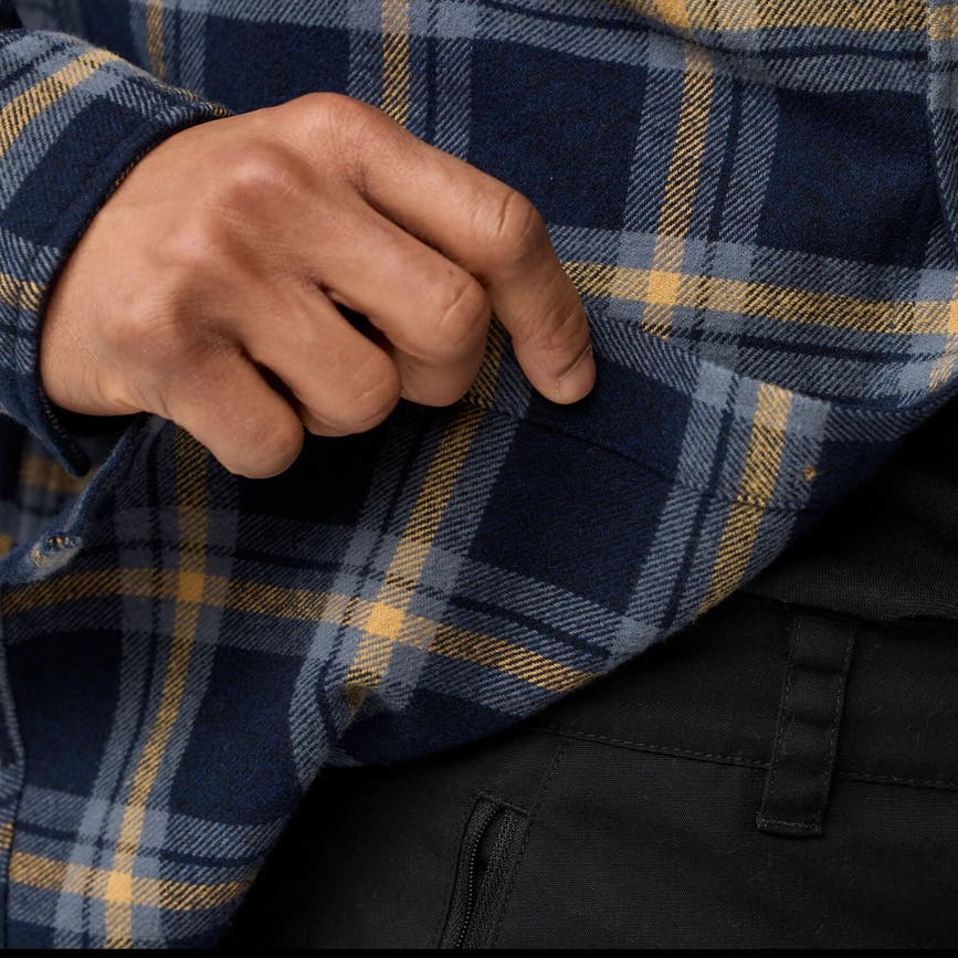 ovik_heavy_flannel_shirt_m_82978-555-232_j_model_1161.jpg